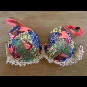 Victoria’s Secret 36d bra